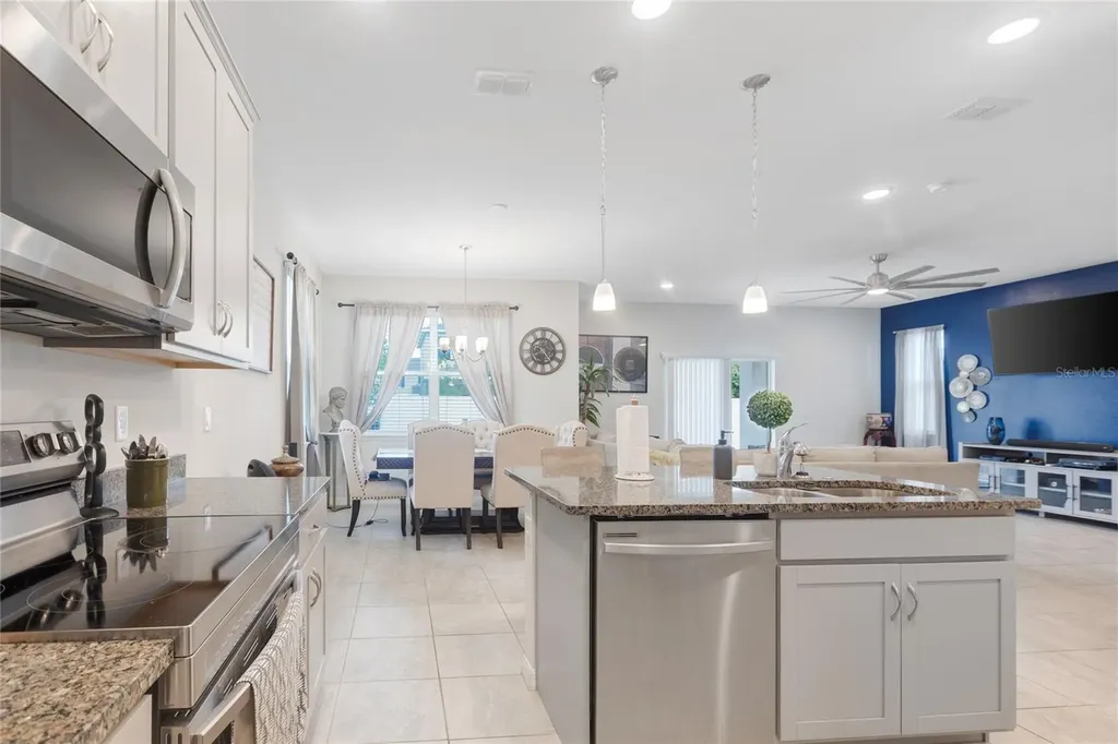 5068 Little Stream Lane Wesley Chapel FL 33545