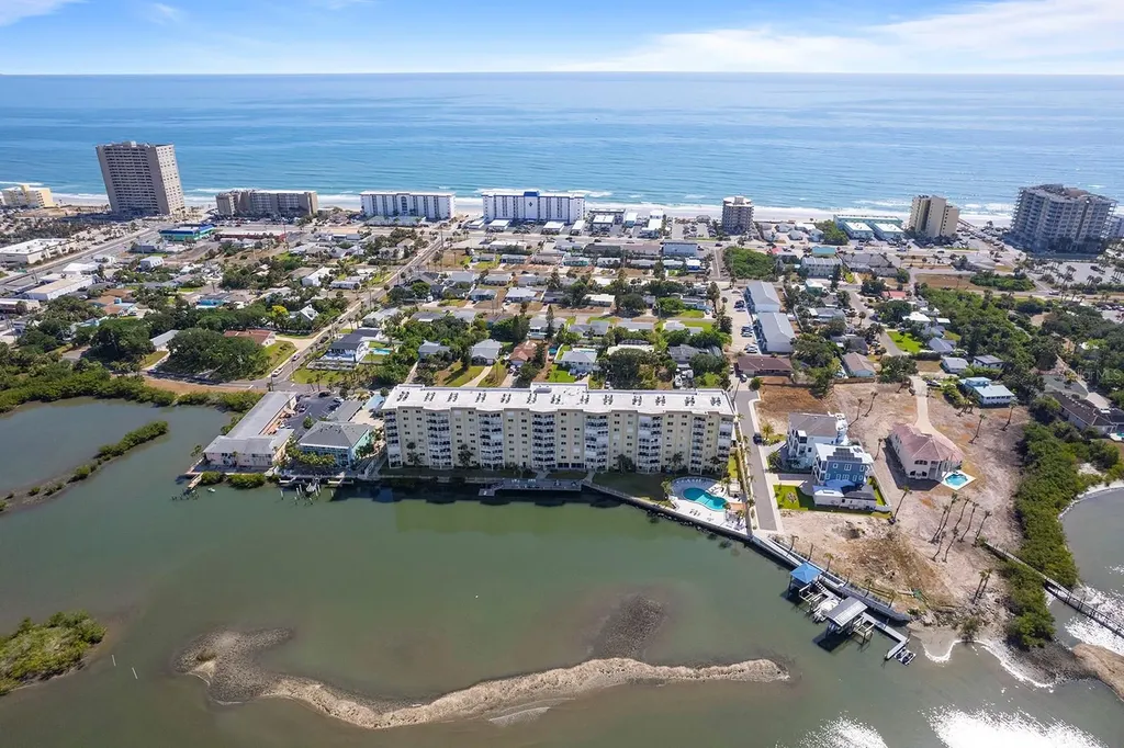 3606 S Peninsula Drive Port Orange FL 32127
