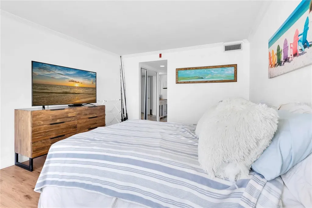 1 Key Capri Treasure Island FL 33706