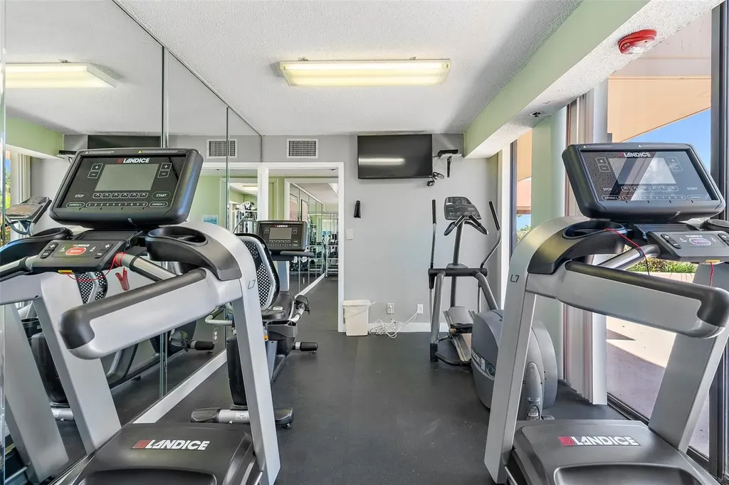 1 Key Capri Treasure Island FL 33706