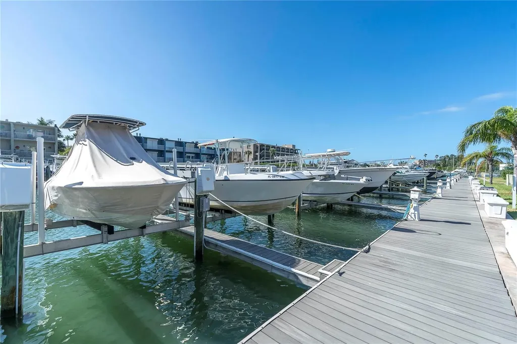 1 Key Capri Treasure Island FL 33706