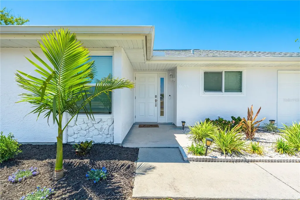 6698 Acmar Court North Port FL 34287