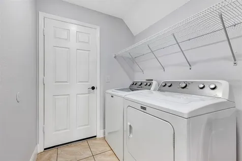 1176 Epson Oaks Way Orlando FL 32837