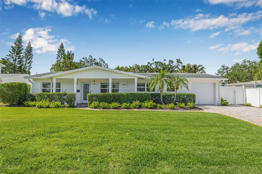 1404 84th Avenue N St Petersburg FL 33702