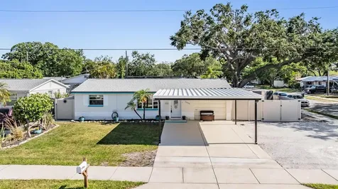 6894 82nd Avenue N Pinellas Park FL 33781