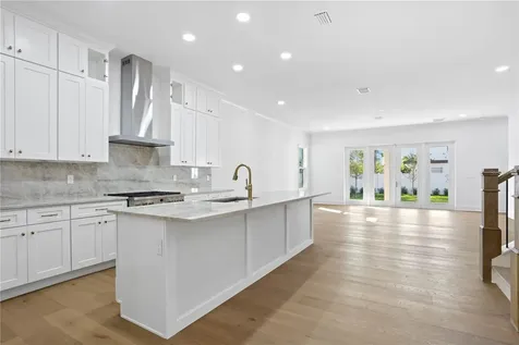 2805 W Wallace Avenue Tampa FL 33611