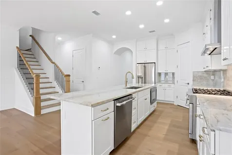 2805 W Wallace Avenue Tampa FL 33611