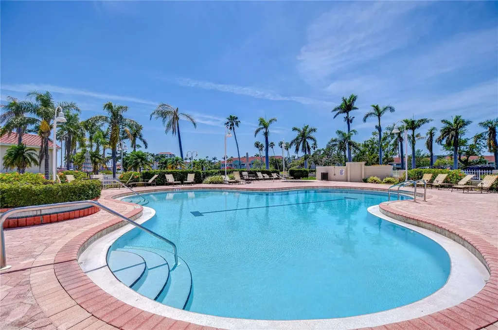 6191 Bahia Del Mar Boulevard St Petersburg FL 33715