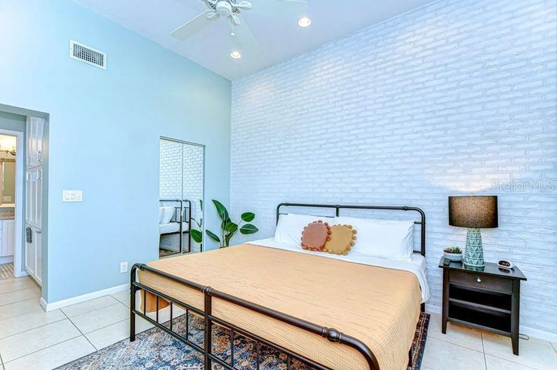 6191 Bahia Del Mar Boulevard St Petersburg FL 33715