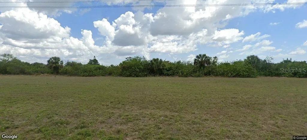 1810 NE 27th Terrace Cape Coral FL 33909