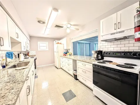 5951 Todd Street Bradenton FL 34207