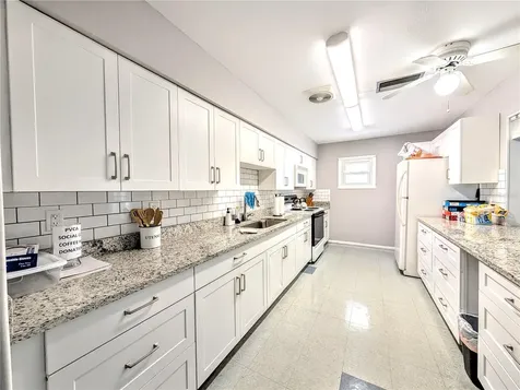 5951 Todd Street Bradenton FL 34207