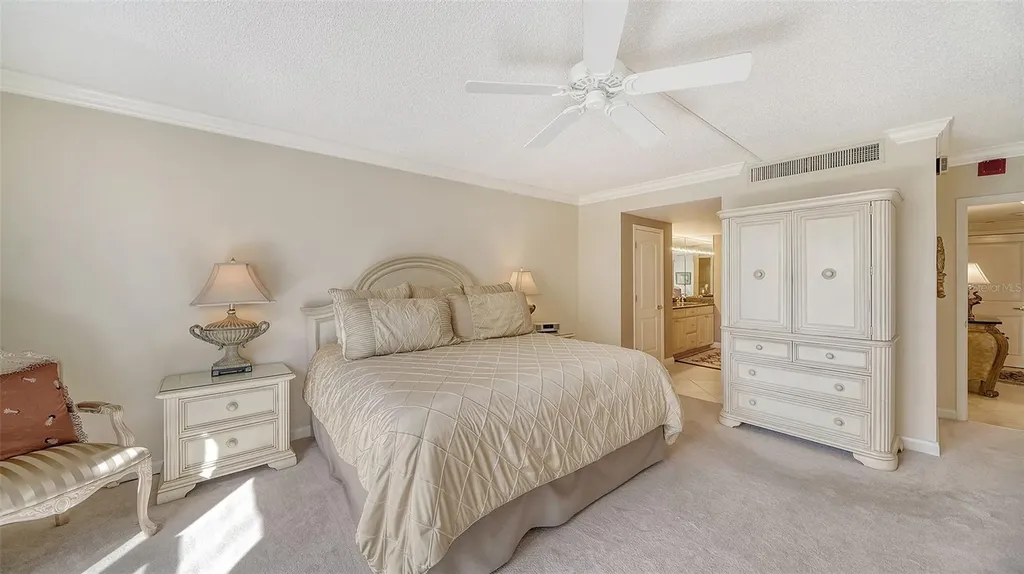 1212 Benjamin Franklin Drive Sarasota FL 34236