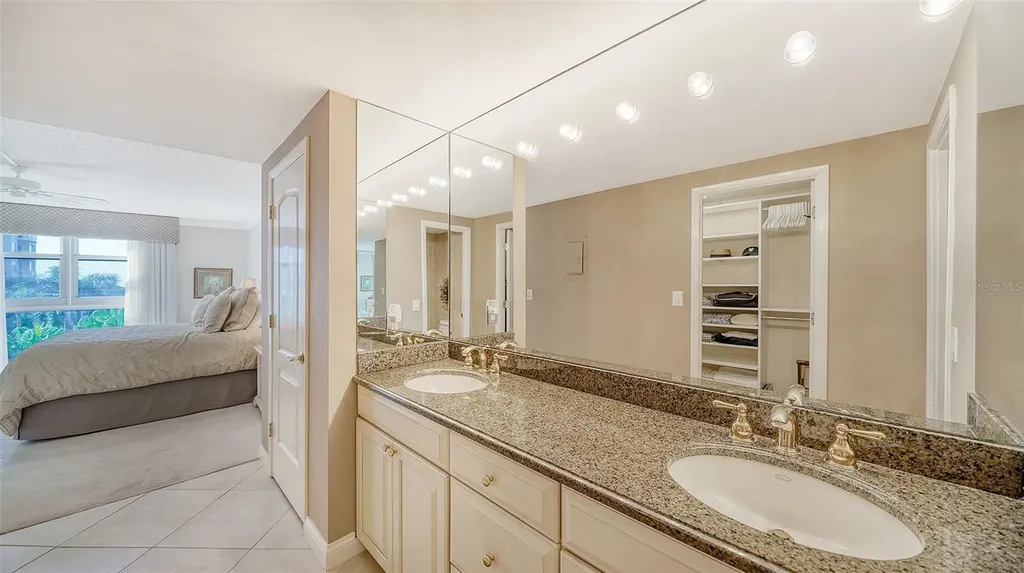 1212 Benjamin Franklin Drive Sarasota FL 34236