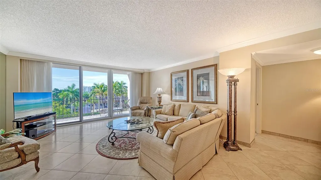 1212 Benjamin Franklin Drive Sarasota FL 34236