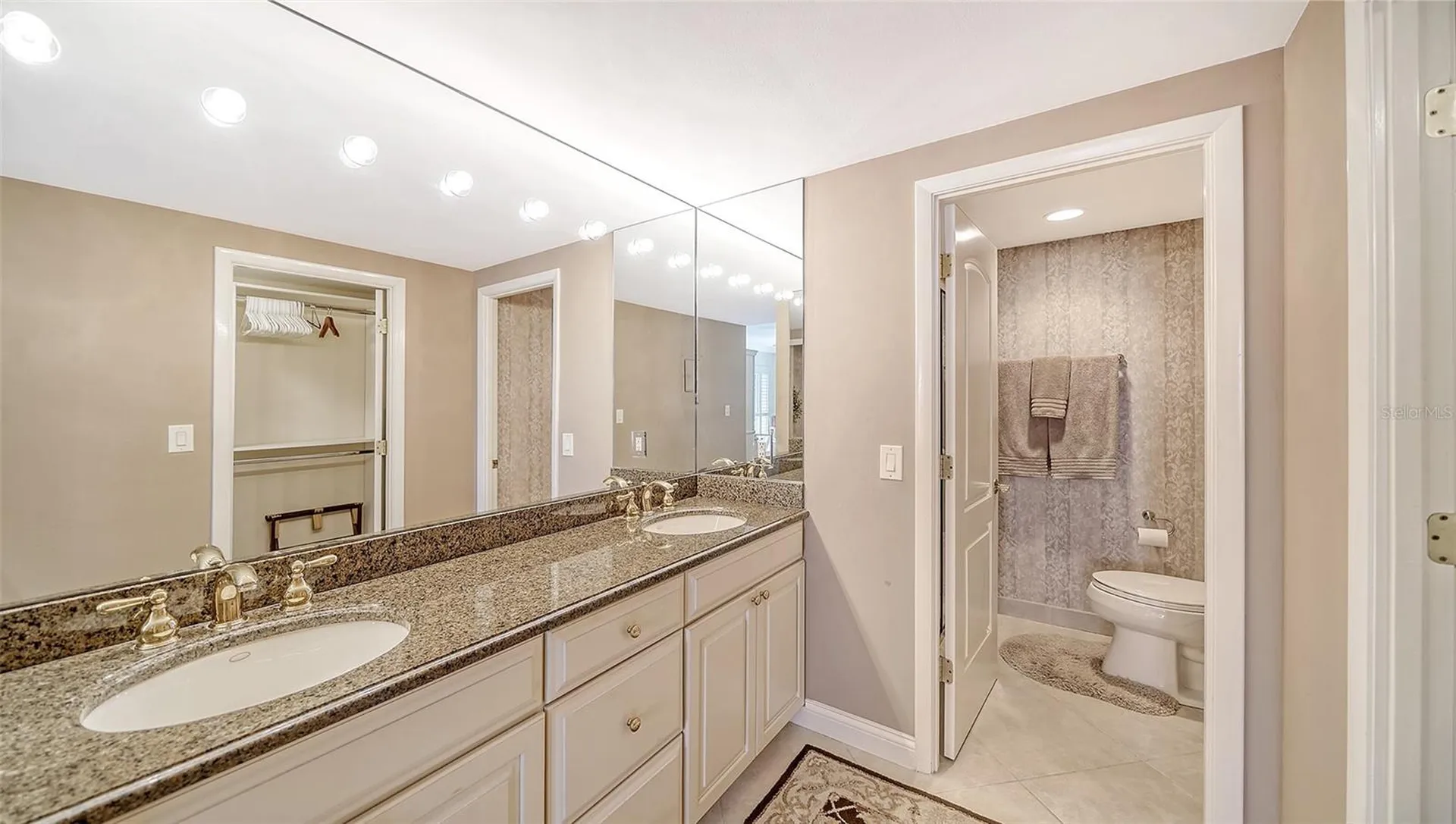 1212 Benjamin Franklin Drive Sarasota FL 34236