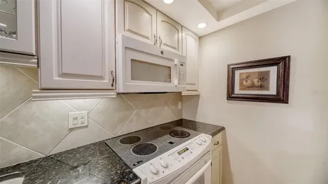 1212 Benjamin Franklin Drive Sarasota FL 34236