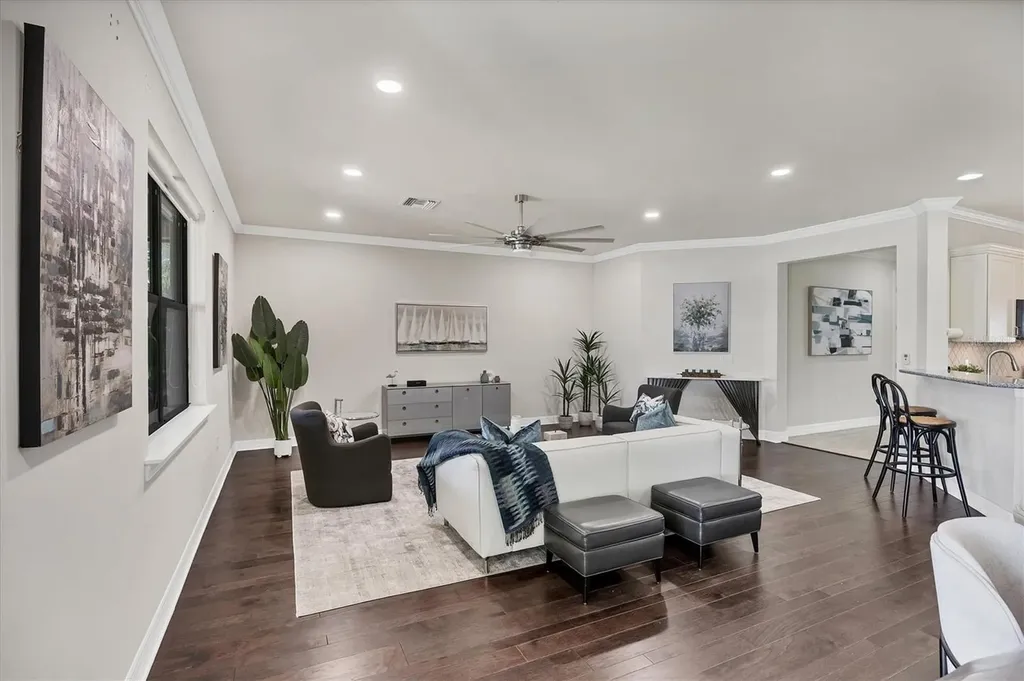 5923 Snowy Egret Drive Sarasota FL 34238