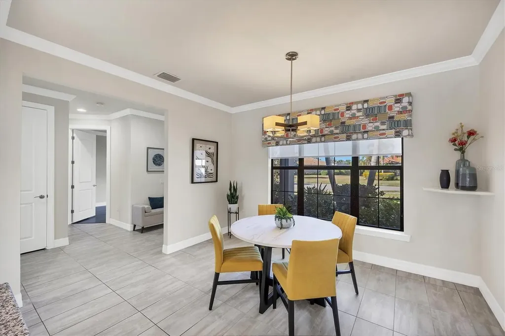 5923 Snowy Egret Drive Sarasota FL 34238
