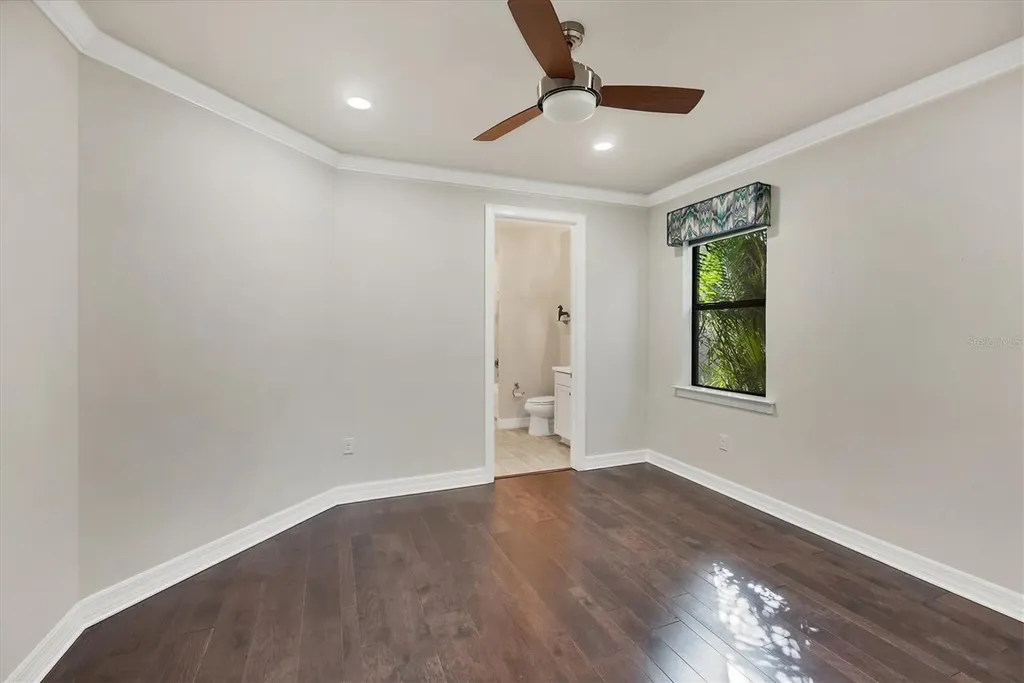5923 Snowy Egret Drive Sarasota FL 34238