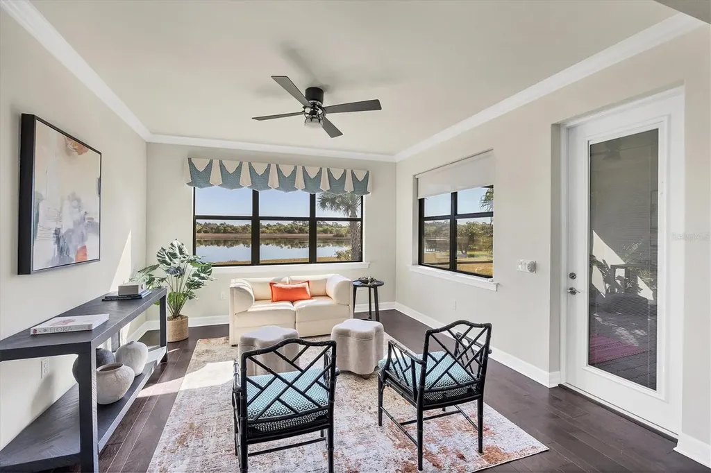 5923 Snowy Egret Drive Sarasota FL 34238