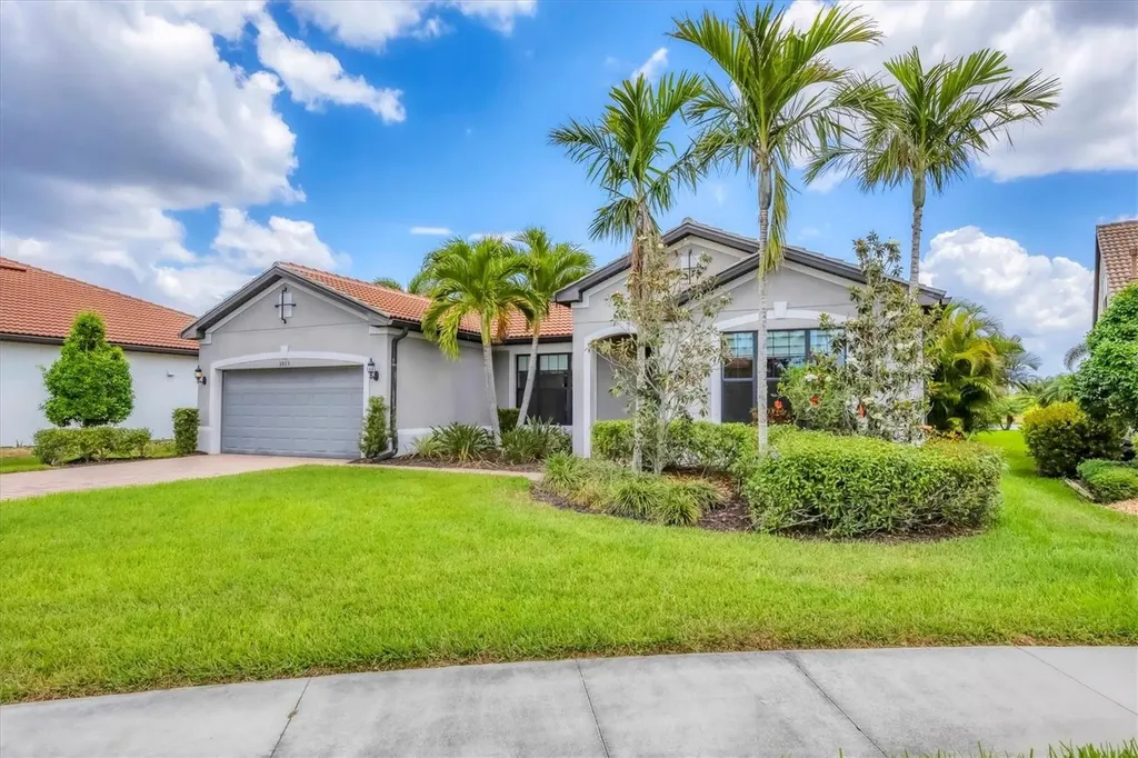5923 Snowy Egret Drive Sarasota FL 34238
