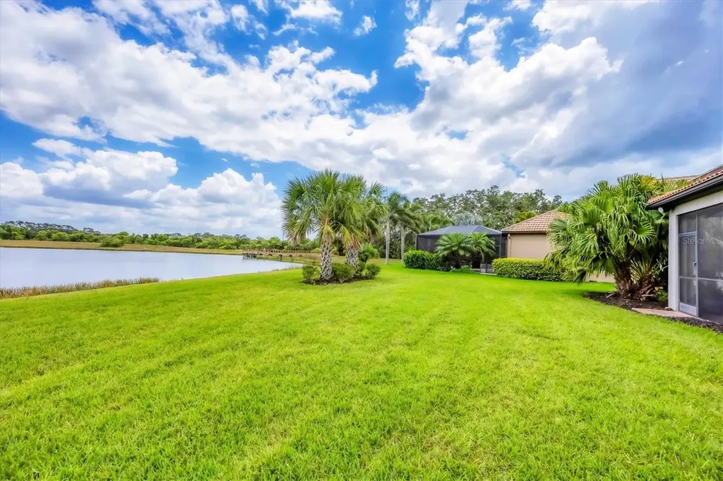 5923 Snowy Egret Drive Sarasota FL 34238