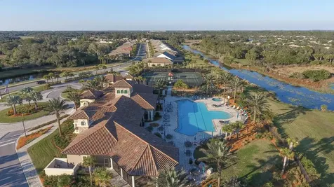 5923 Snowy Egret Drive Sarasota FL 34238