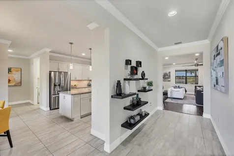 5923 Snowy Egret Drive Sarasota FL 34238