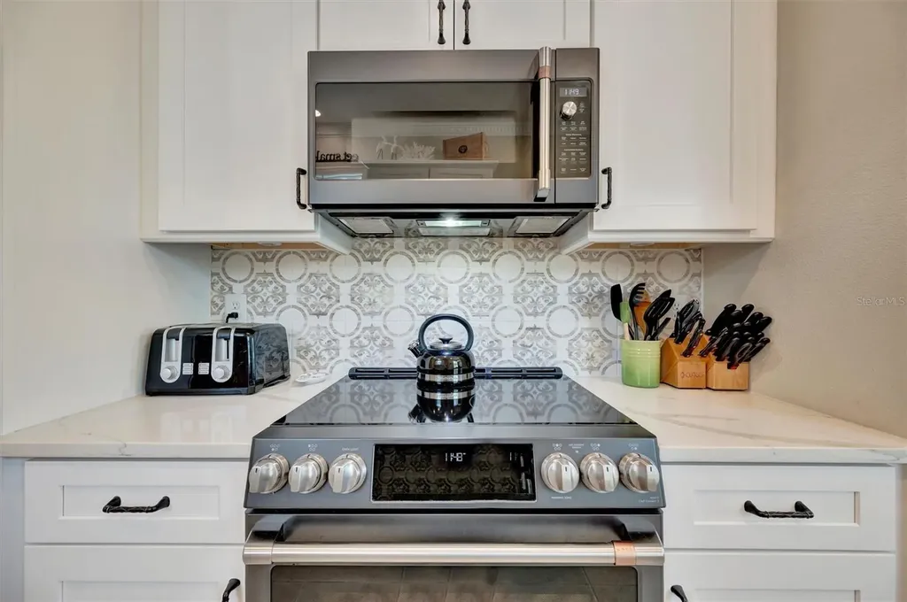 3103 77th Drive E Sarasota FL 34243