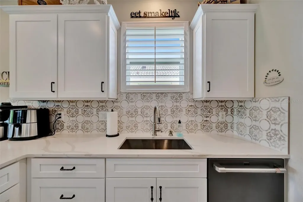 3103 77th Drive E Sarasota FL 34243