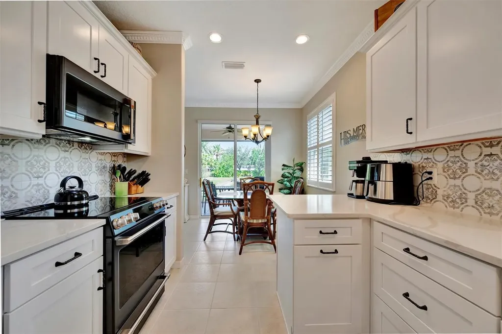 3103 77th Drive E Sarasota FL 34243