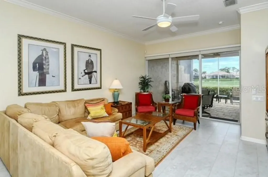 9480 Forest Hills Circle Sarasota FL 34238