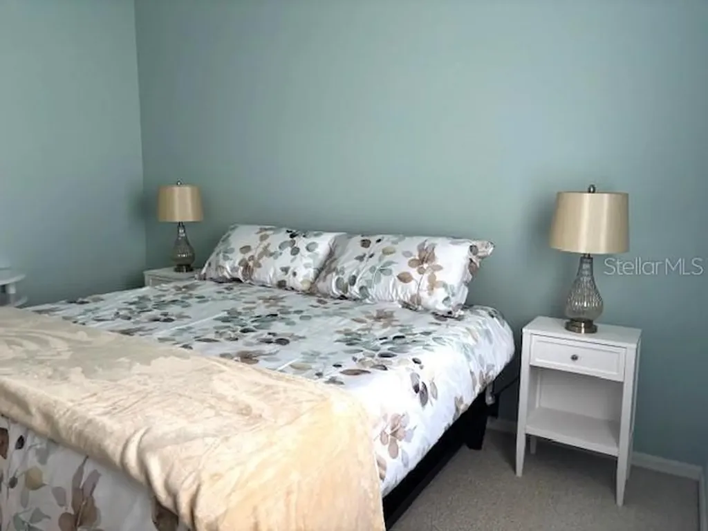 9480 Forest Hills Circle Sarasota FL 34238