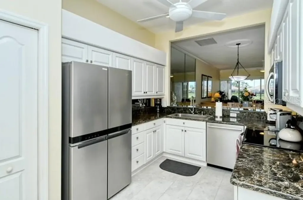 9480 Forest Hills Circle Sarasota FL 34238