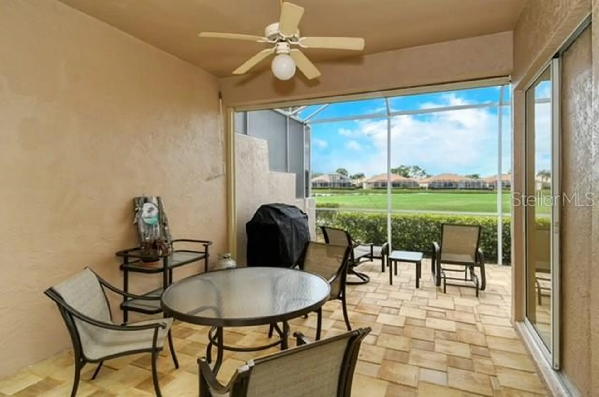 9480 Forest Hills Circle Sarasota FL 34238