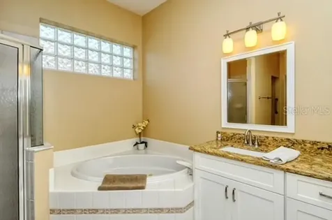 9480 Forest Hills Circle Sarasota FL 34238