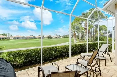 9480 Forest Hills Circle Sarasota FL 34238