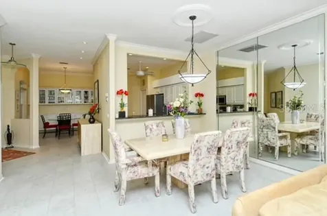 9480 Forest Hills Circle Sarasota FL 34238