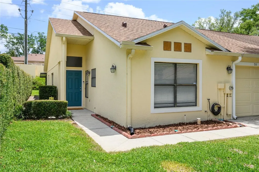711 Swan Lane Altamonte Springs FL 32701