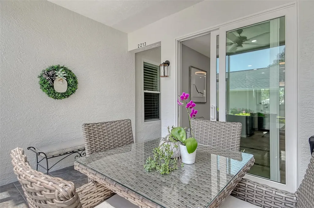 9470 High Gate Drive Sarasota FL 34238