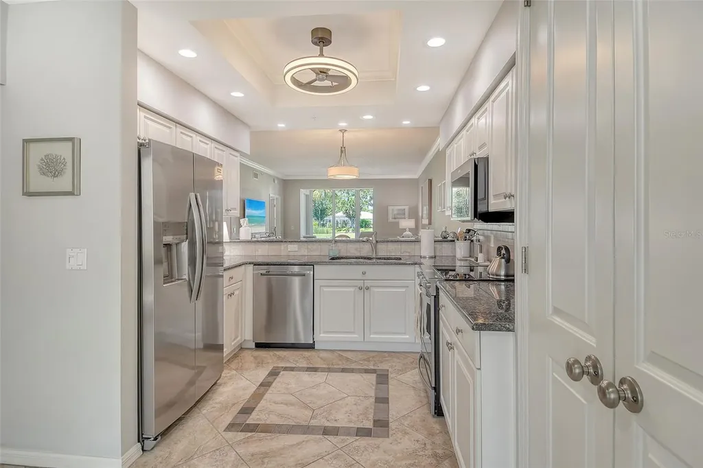 9470 High Gate Drive Sarasota FL 34238