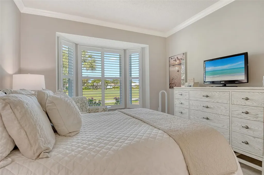 9470 High Gate Drive Sarasota FL 34238