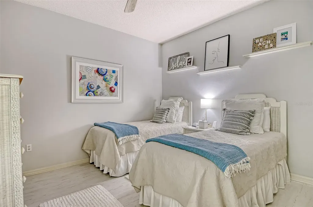 9470 High Gate Drive Sarasota FL 34238