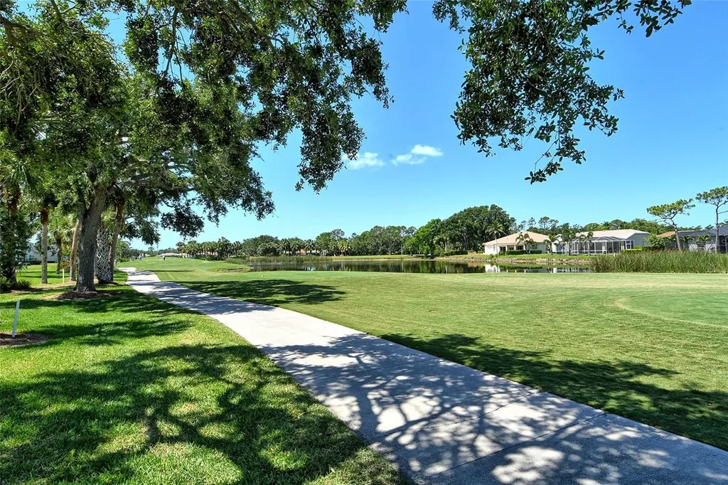 9470 High Gate Drive Sarasota FL 34238