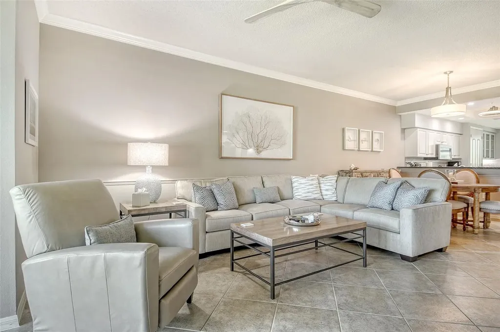 9470 High Gate Drive Sarasota FL 34238