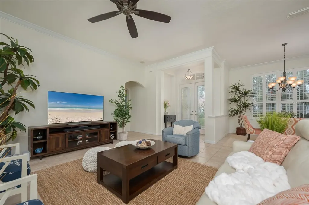 4912 Sabal Lake Circle Sarasota FL 34238