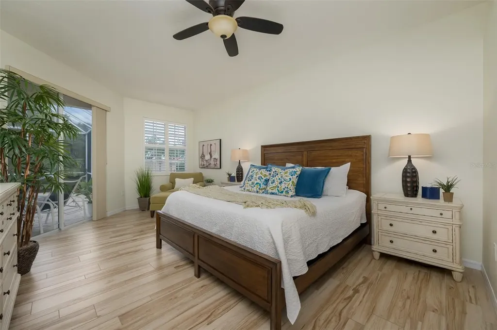 4912 Sabal Lake Circle Sarasota FL 34238