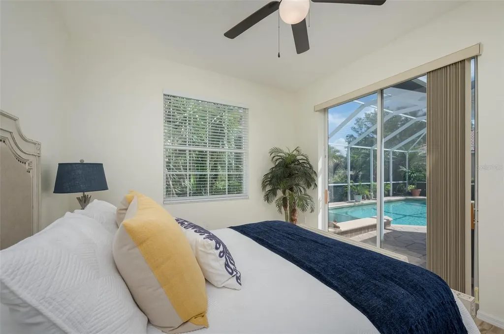 4912 Sabal Lake Circle Sarasota FL 34238