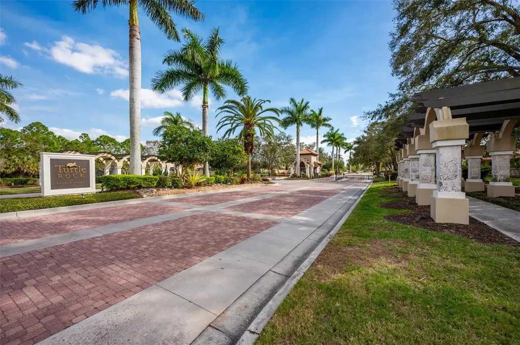 4912 Sabal Lake Circle Sarasota FL 34238